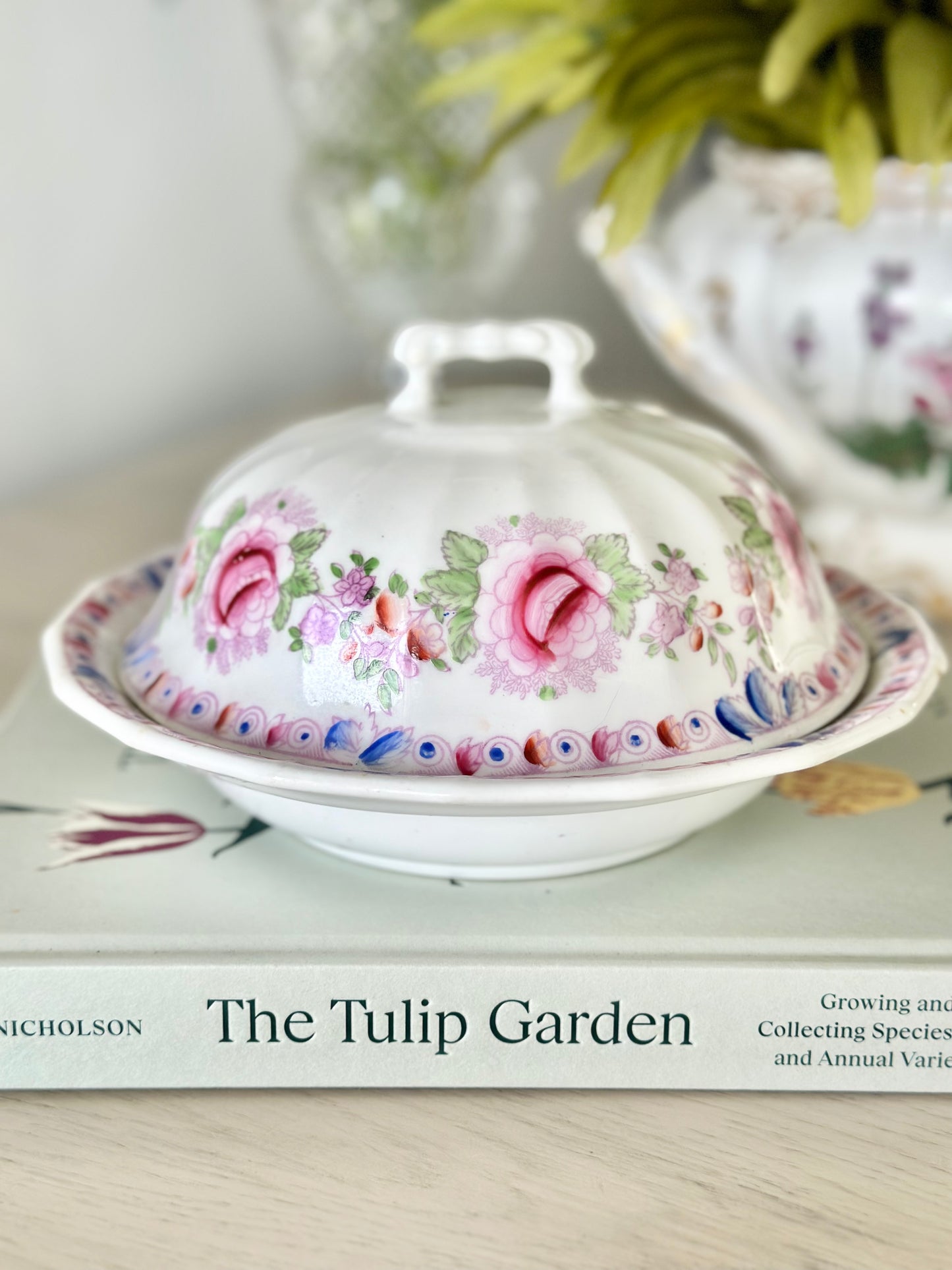 Covered Serving Bowl