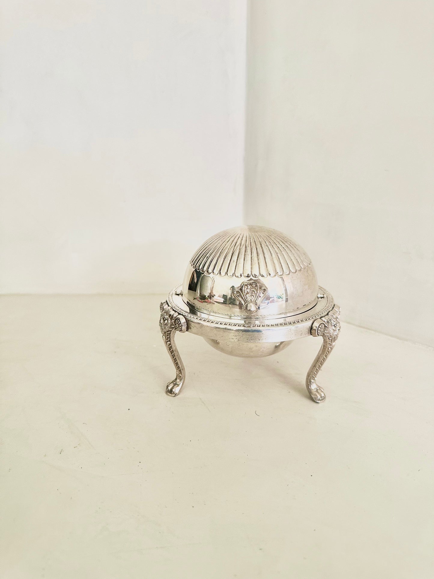 Dome Roll Top Caviar/Butter Dish
