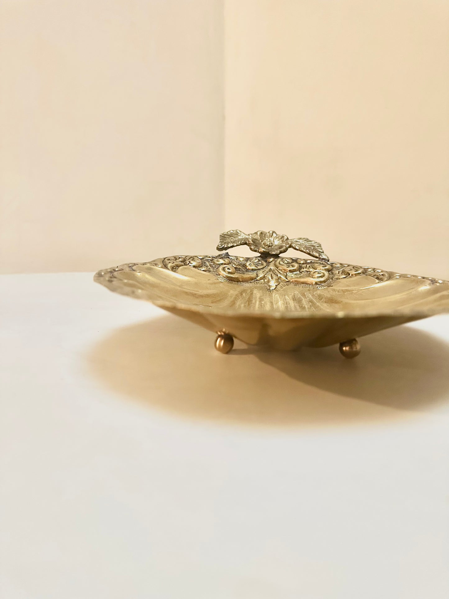 Gold Metal Shell Dish